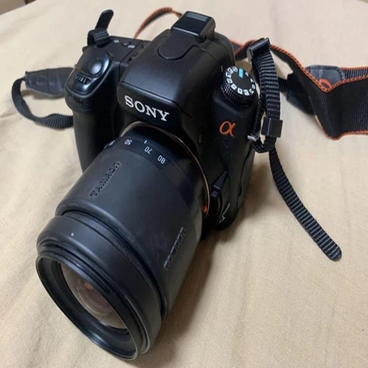 digital SLR camera