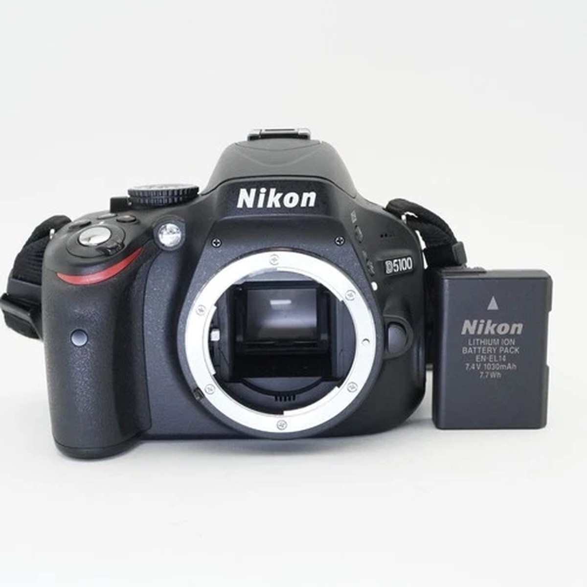 , tested and working, Nikon D5100 digital SLR camera #i55AA11995